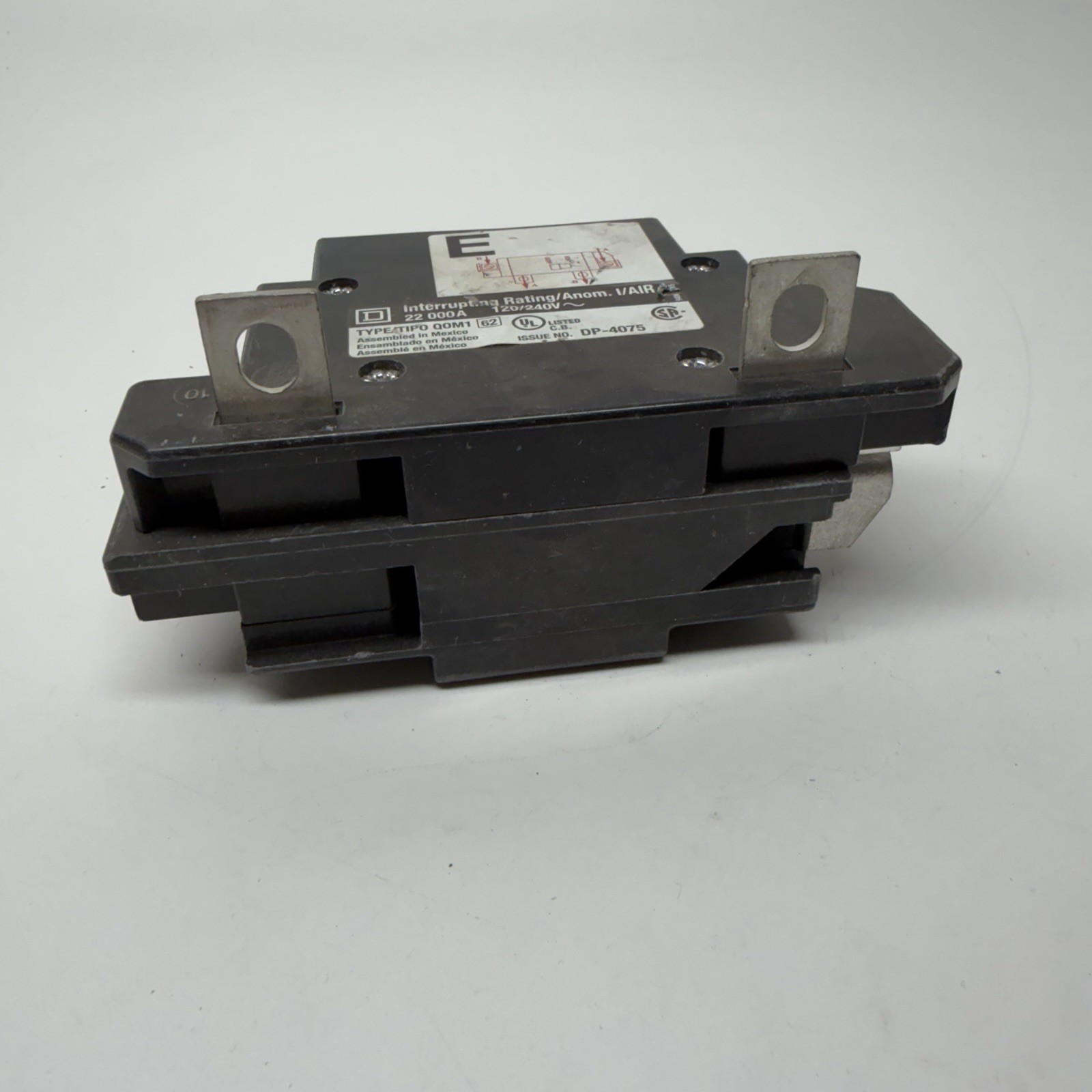 Square D QOM100VH8106 22kA 2 Pole 100 Amp Bolt On Main Circuit Breaker