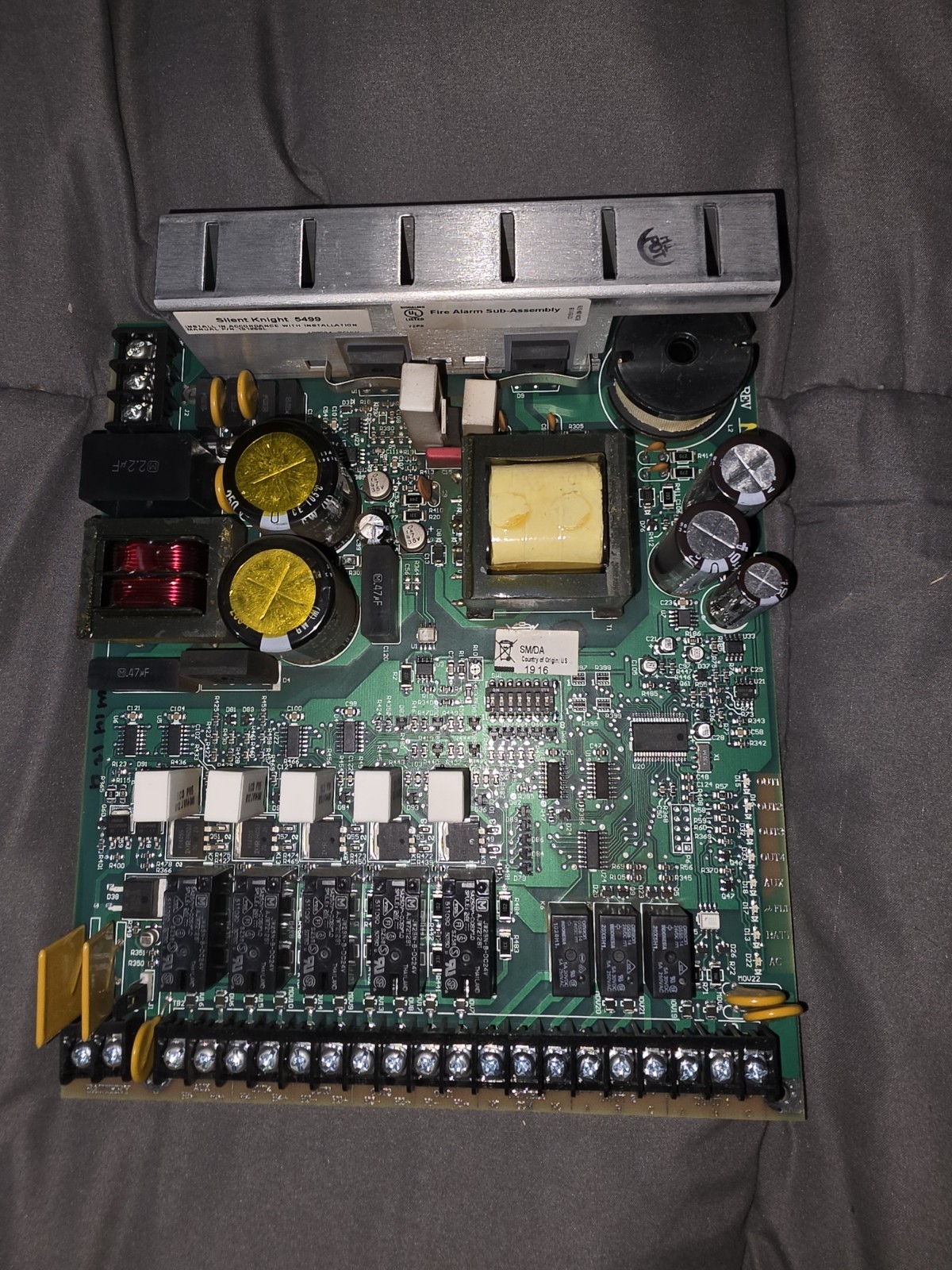 SILENT KNIGHT SK-5499. 9 Amp power supply, NO WARRANTY
