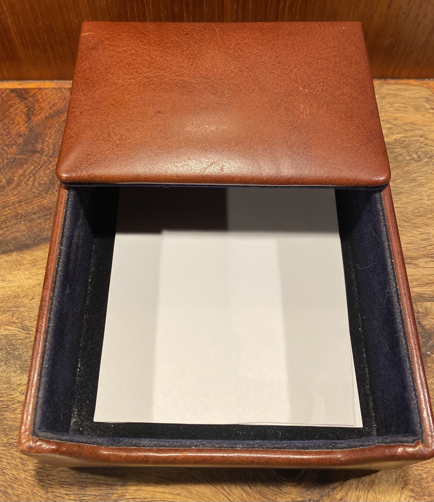 Vintage Gary’s Leather Old Leather Flip Top Memo Box Card Holder Desk Accessory