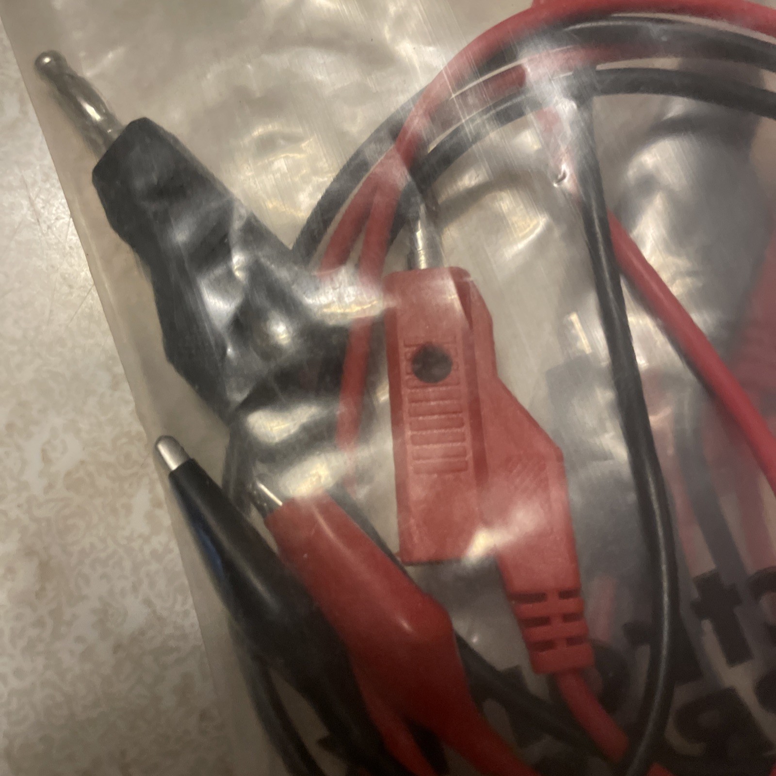 lot 4 Electronix express Banana Plug Alligator IV Hook – Sealed