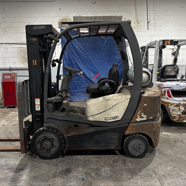2018 Crown C51000-50 5000lb Used Forklift Triple Mast Sideshift LP Gas