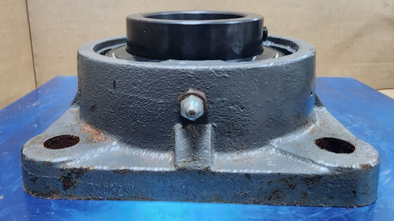 🤠 NEW SEALMASTER 2-15/16″ FOUR-BOLT FLANGE BALL BEARING UNIT MSF-47