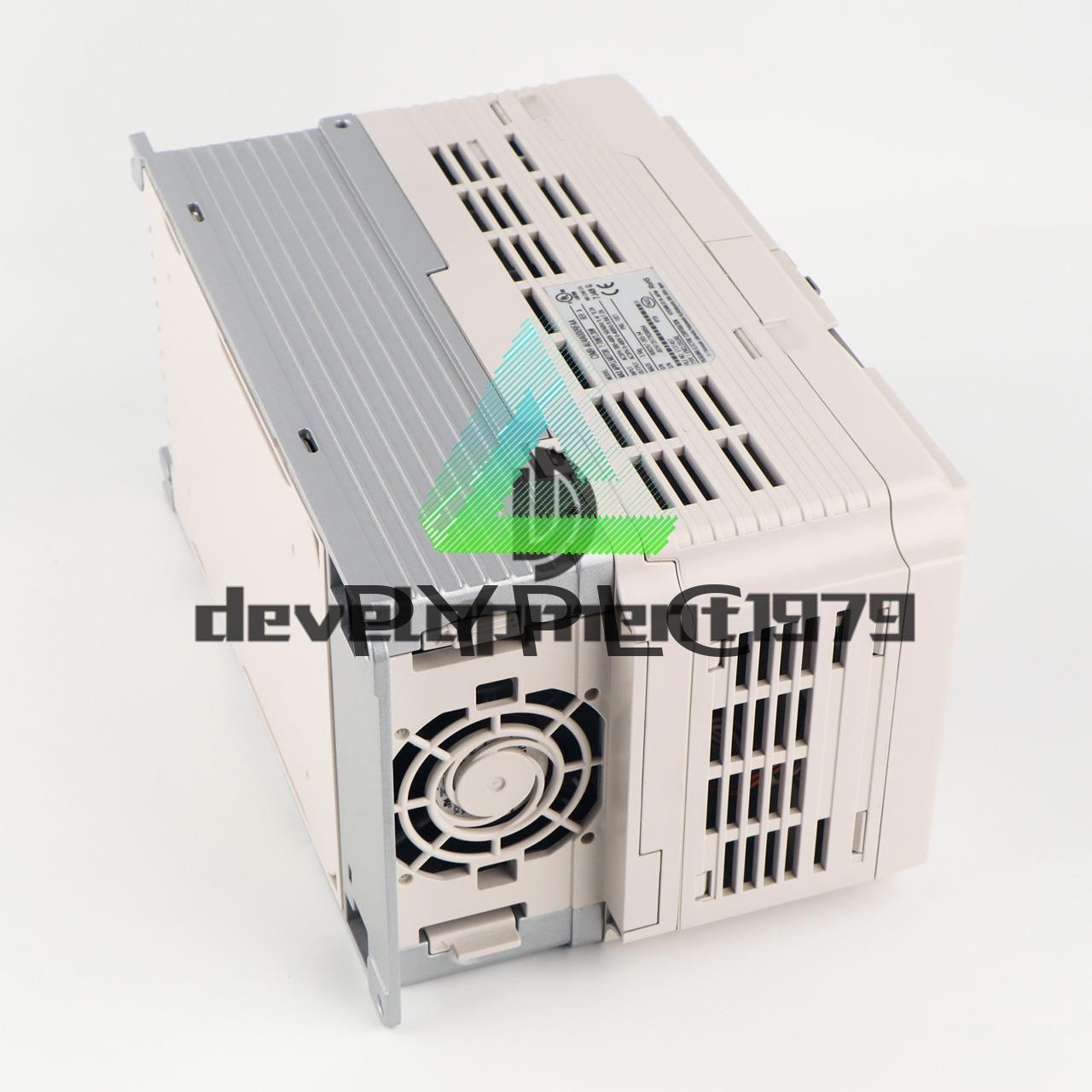 1Pcs New YASKAWA A1000 AC Drive CIMR-AU4A0009FAA Frequency converter