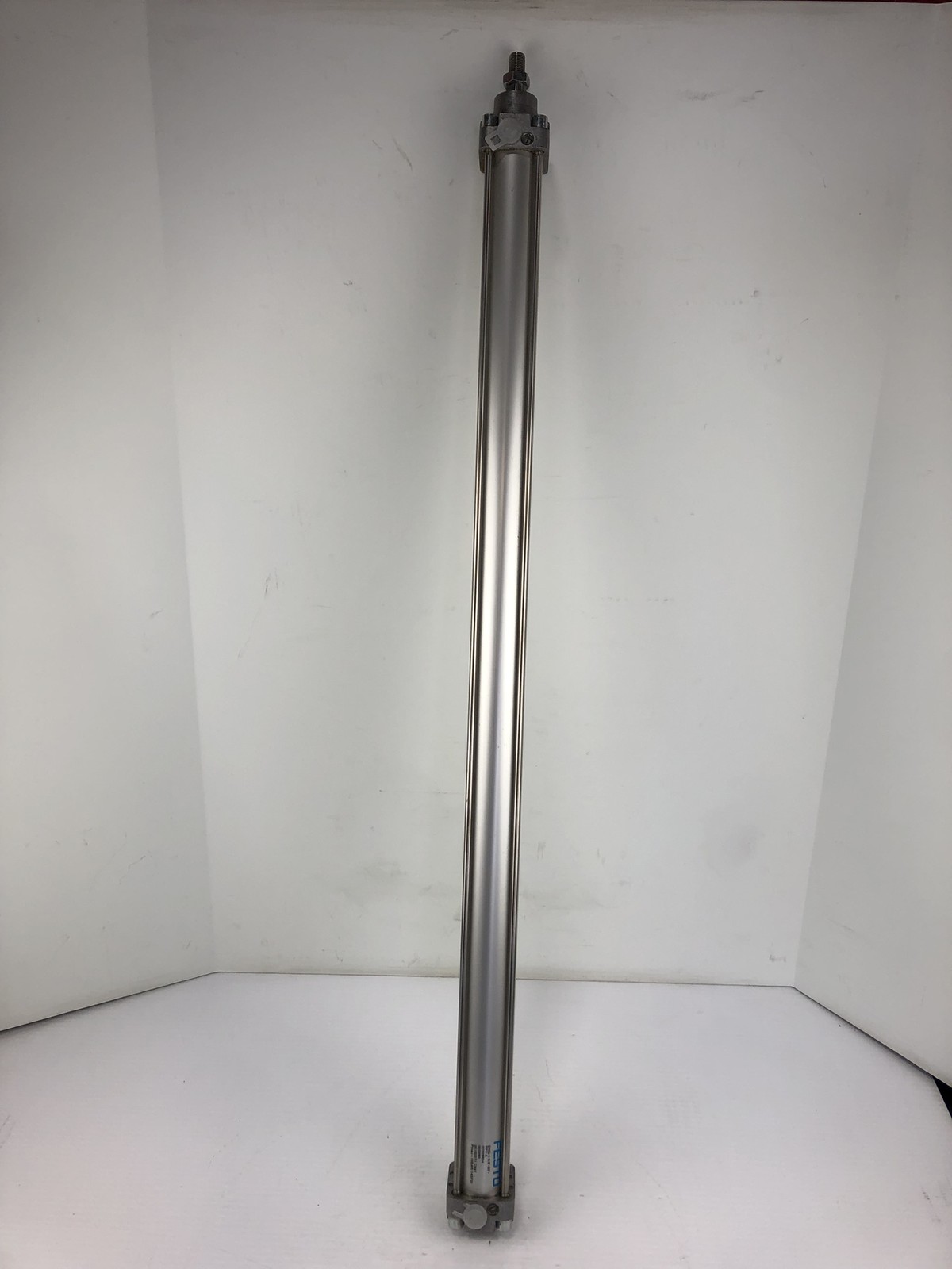 Festo DNG-1 5/8″-30″-PPV-A Pneumatic Cylinder