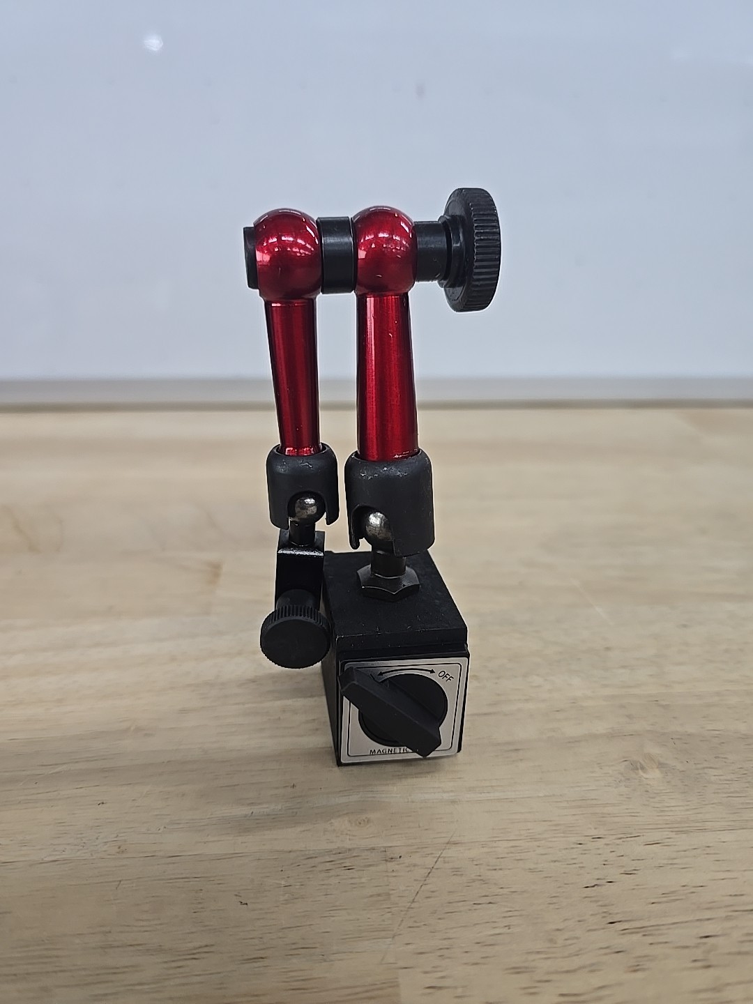 Red Adjustable Magnetic Base Holder for Digital Dial Indicator
