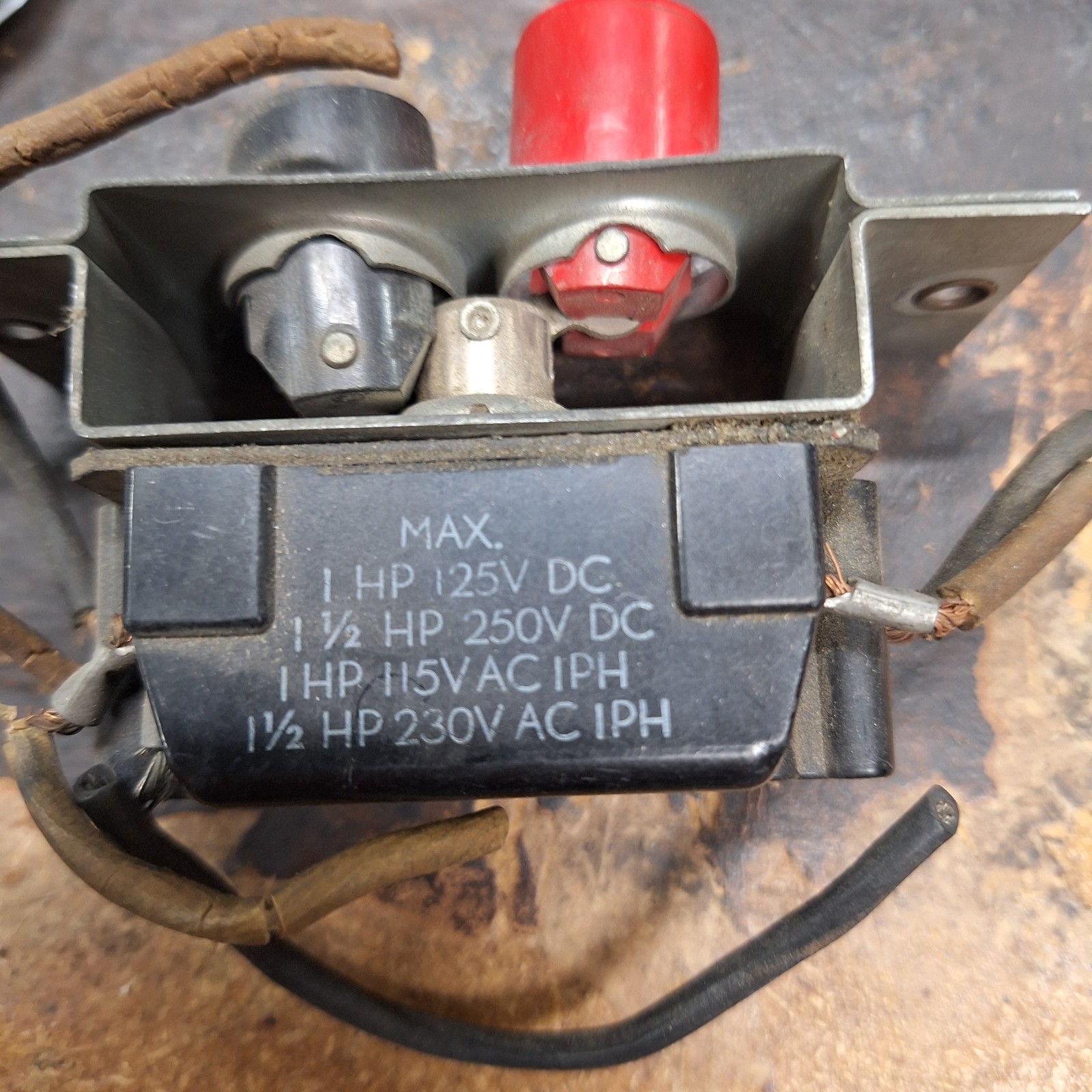 1 1/2 hp 250 volt or 1 hp 110 Volt start stop switch