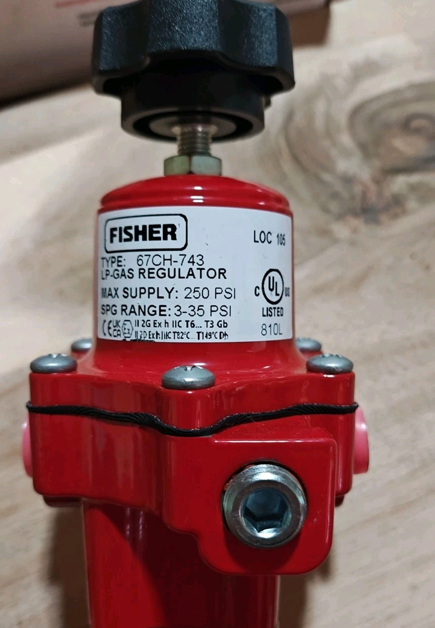 EMERSON FISCHER 67CH-743 LP-GAS Regulator 250 PSI NEW
