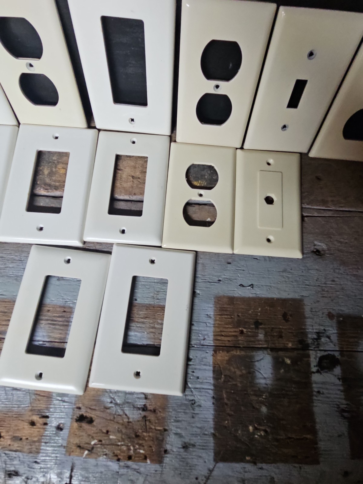 pass and seymour legrand Assorted Wall Plates