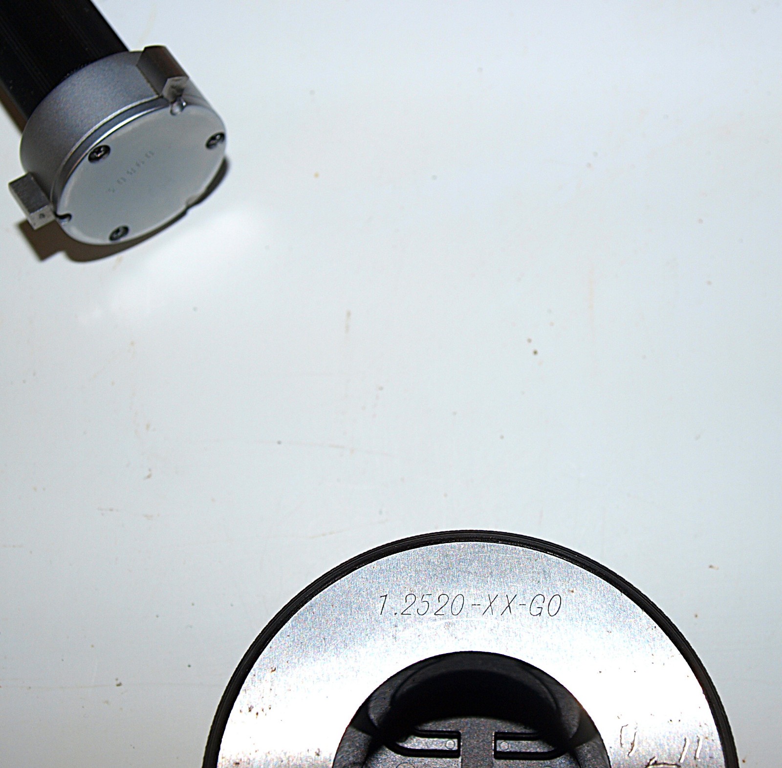 MITUTOYO 1.2-1.4″ HOLTEST 3 POINT BORE GAGE with DIGIMATIC INDICATOR. TESTED