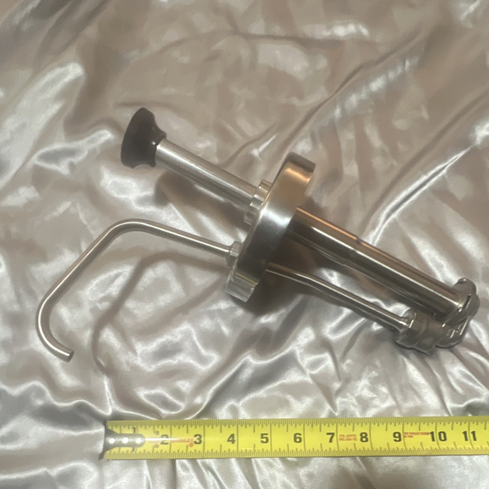 Server Products Pump Dispenser Model 83120 MPN 83120 Series 90000 Commercial