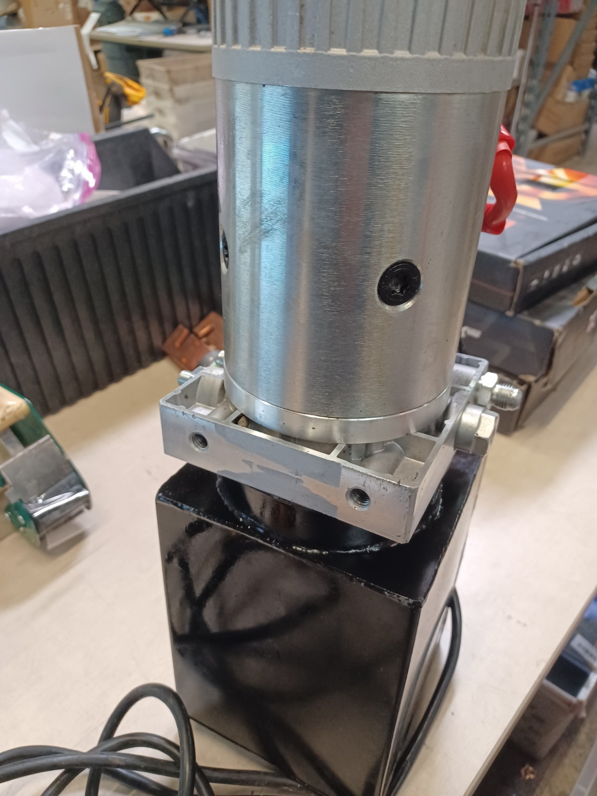 Vevor Hydraulic Power Unit ZXDC12V-1.6KW-S-4L 4quart DC12V