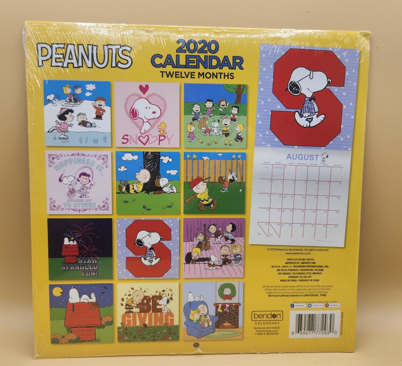 2020 PEANUTS 12 months WALL CALENDAR Sealed Snoopy & The Gang, BRAND NEW