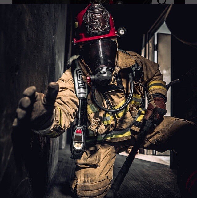 Scott Fire, CBRN & Safety AV3000 HT RECB Size Large Positive Pressure Face mask