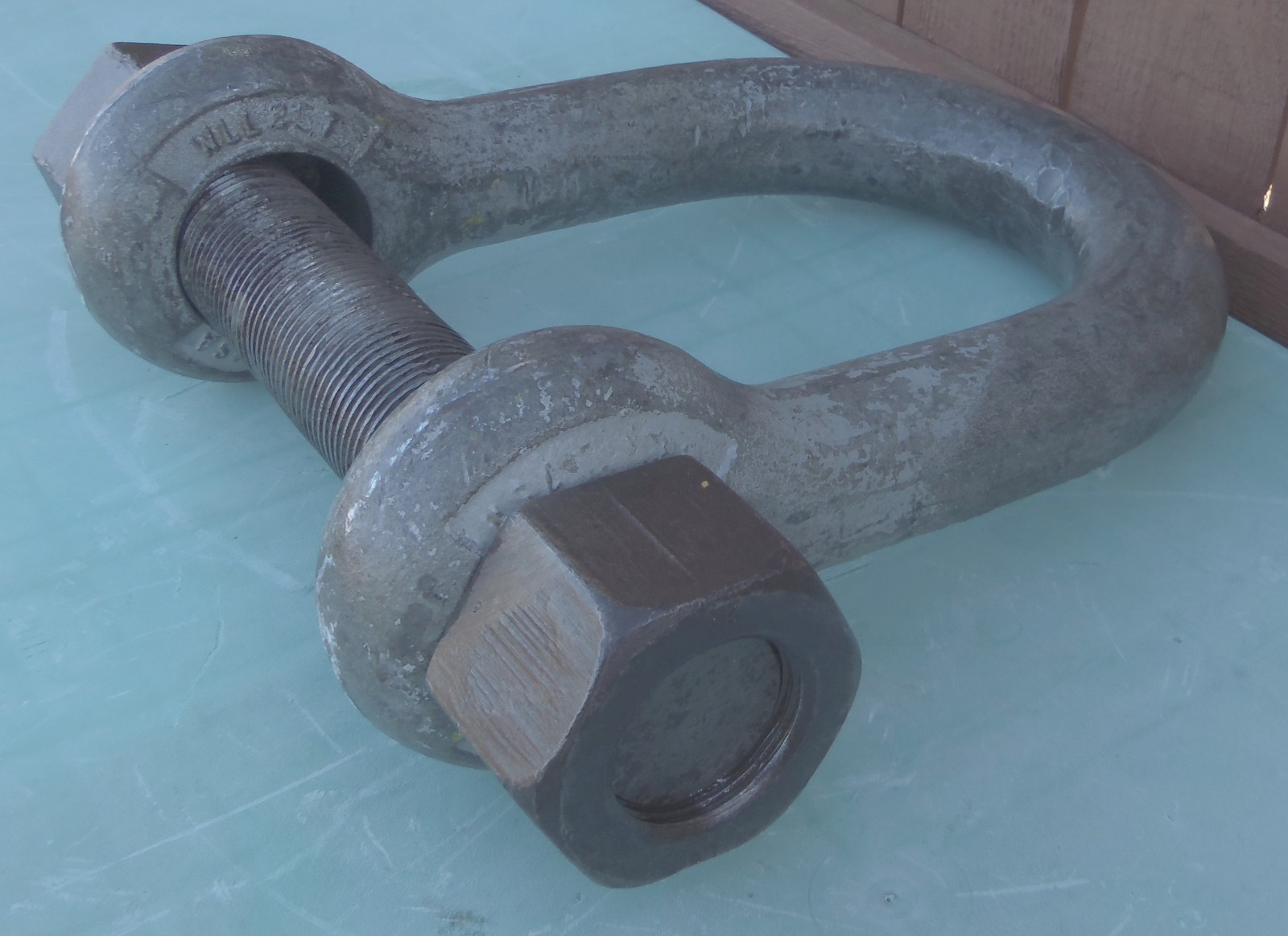 Crosby WLL 25 Ton Bolt Type Anchor Shackle – With Huge Nut & Bolt