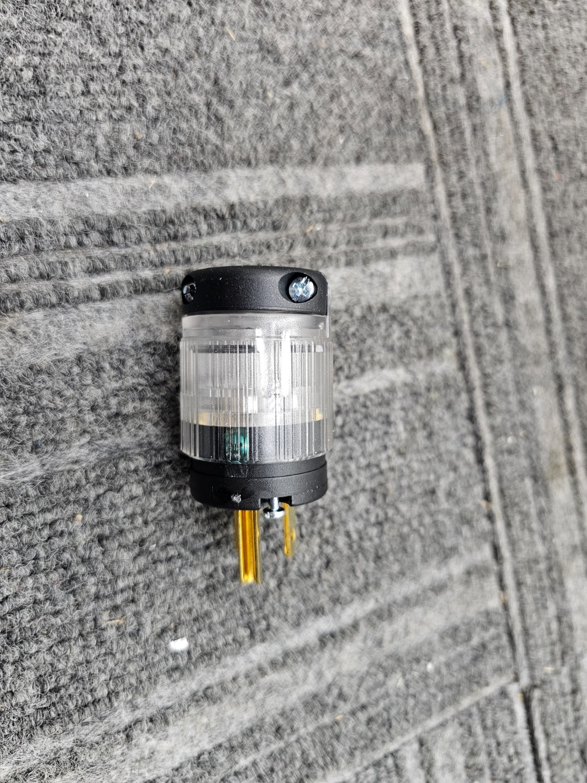 (QTY 5) Journeyman-Pro HJP-515PV-LIT 3-Wire 15A 125V Grounding Lighted Plug