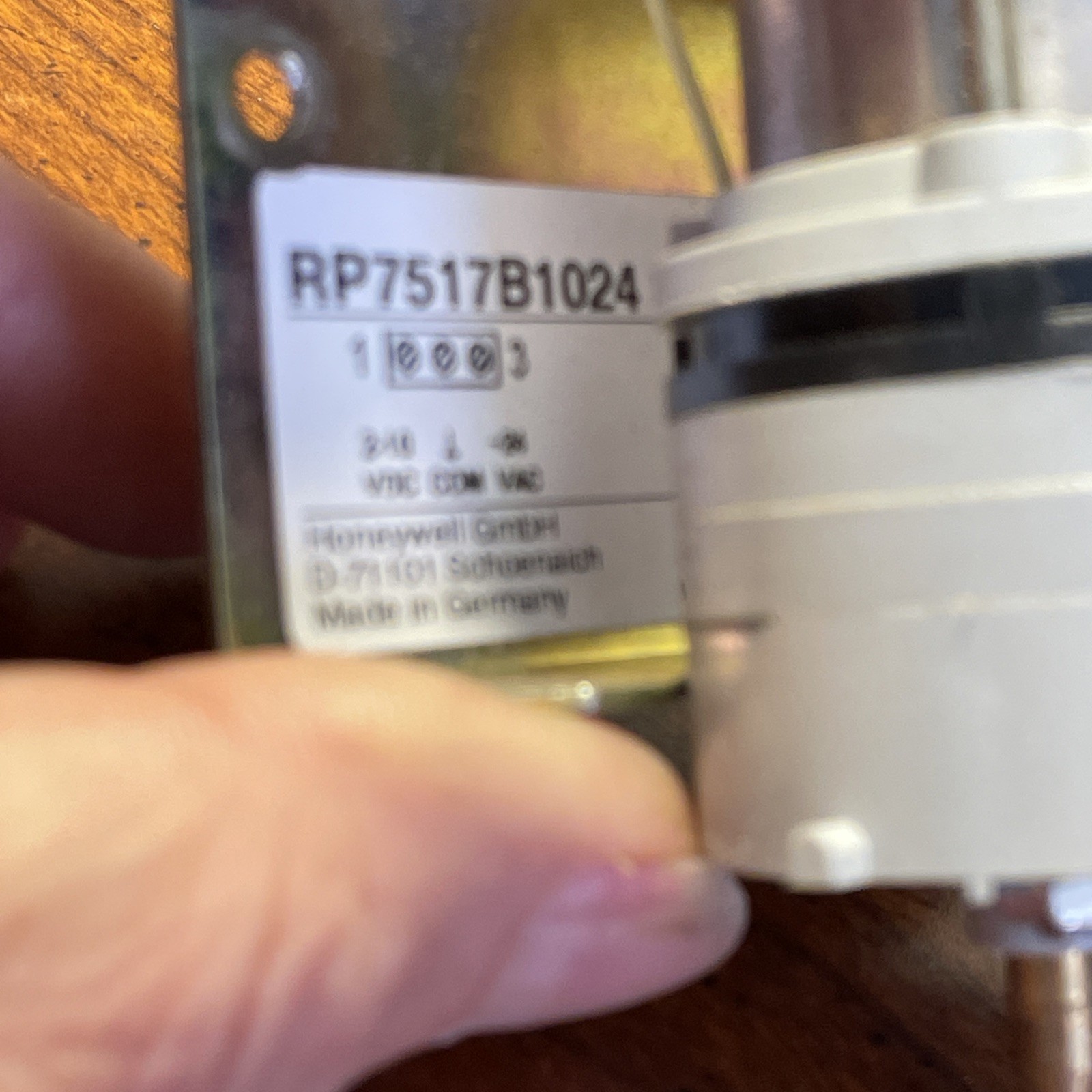 *New* HONEYWELL RP7517B1024 PRESSURE TRANSDUCER