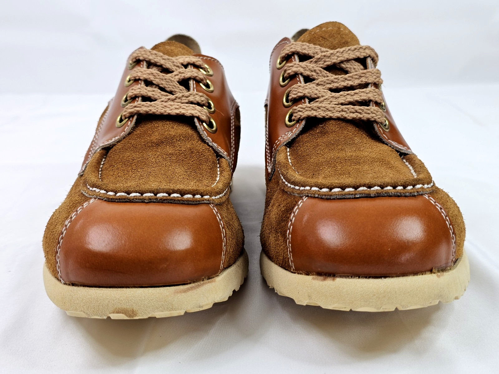 Lehigh Safety Shoe w Lockrim Steel Toe Box Men 9.5M, 2-Tone Tan Suede Leather