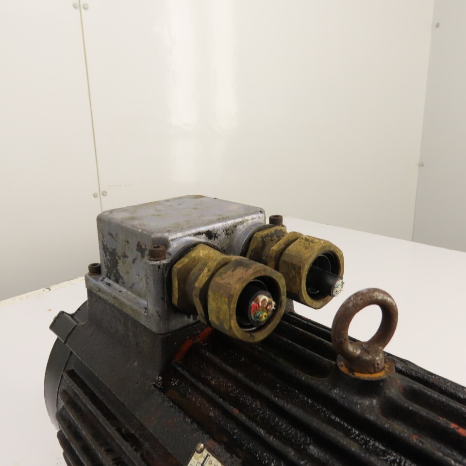 Okuma BL-120E-20T 2.4kW AC Servo Motor 2000RPM164V 12.1A 4-Pole W/Encoder Tested