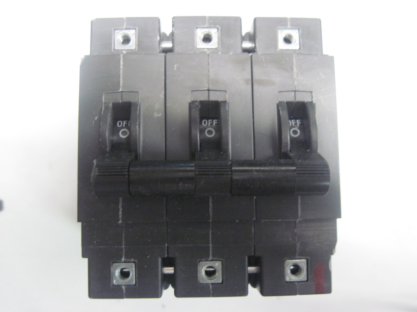 IELHK111-1-61F-30.0-ABE-01-V AIRPAX