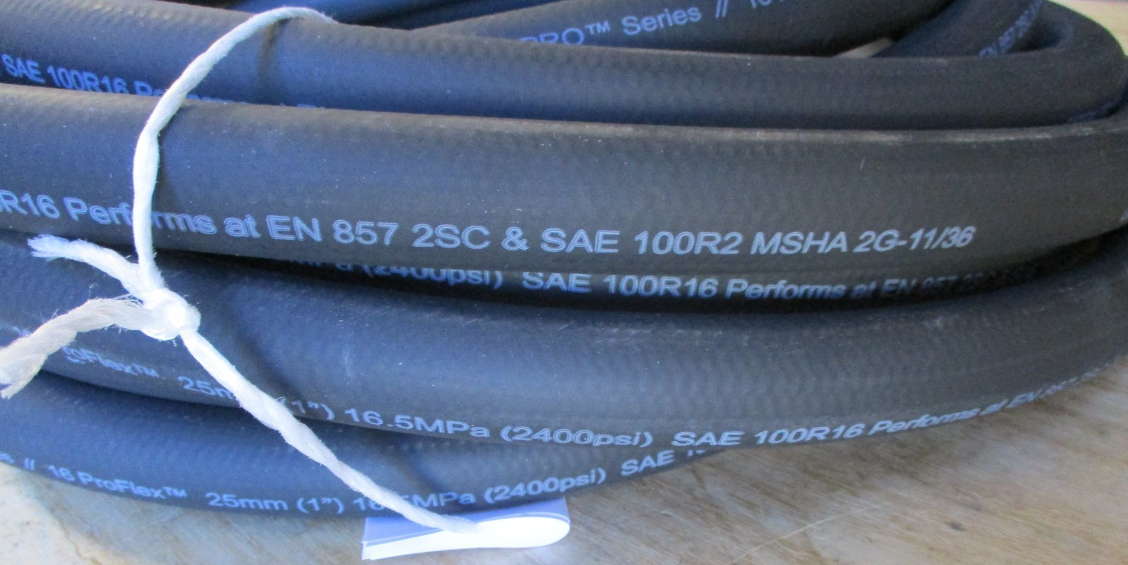 GATES Hydraulic Hose 16 PRO Series PROFLEX 1″ x 50 ft SAE 100R16/R17 2400 PSI
