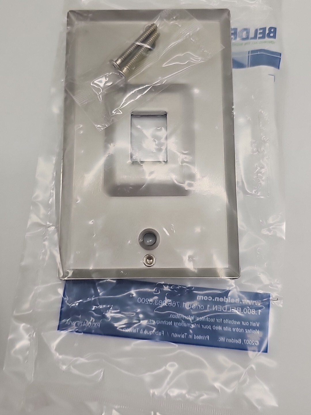 NEW Lot 5 nVent Caddy CAT425 Fiber Optic Cable Hanger System Category 5 181130
