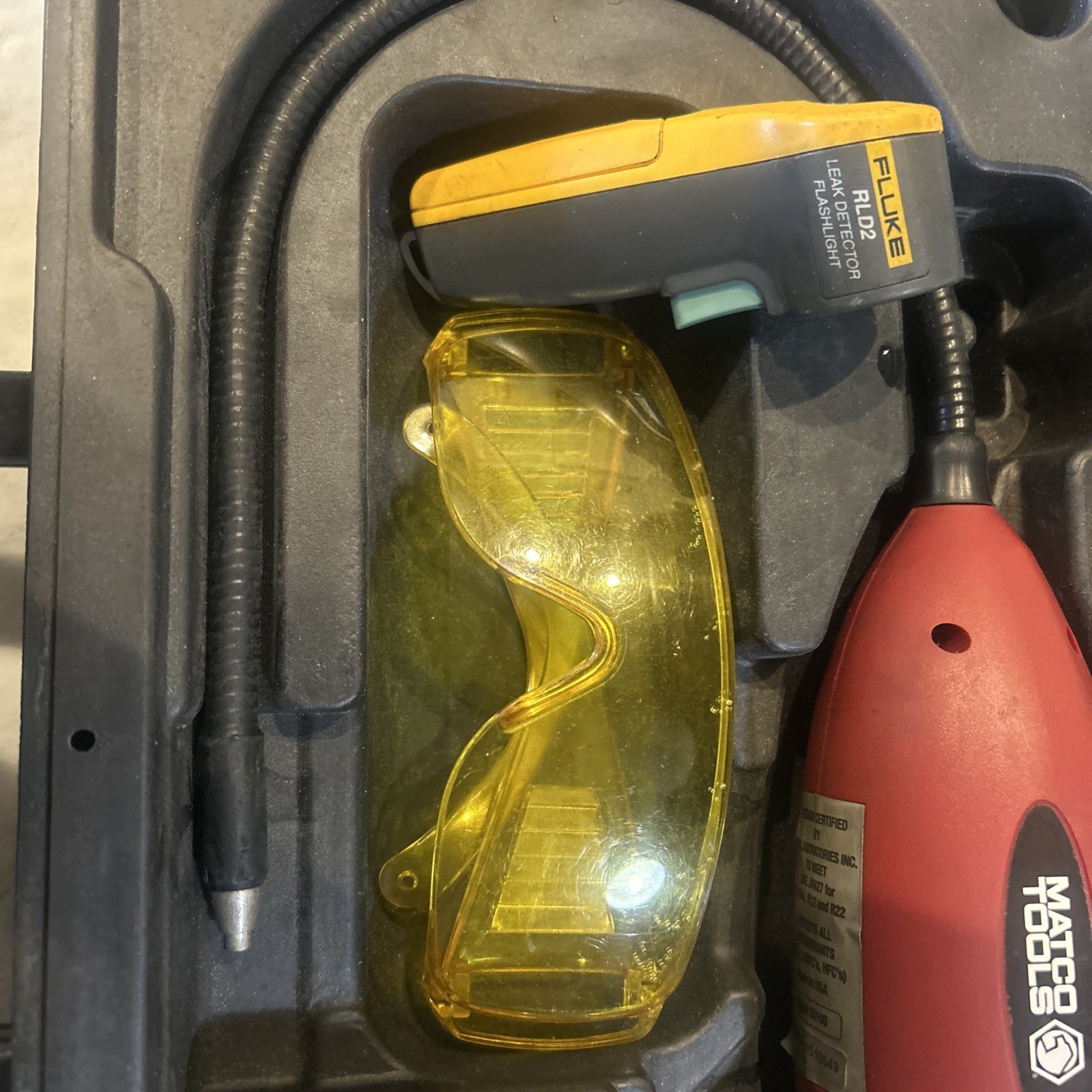 Matco AC55100 Electronic A/C Refrigerant Leak Detector Kit w/Fluke RLD2 UV Light