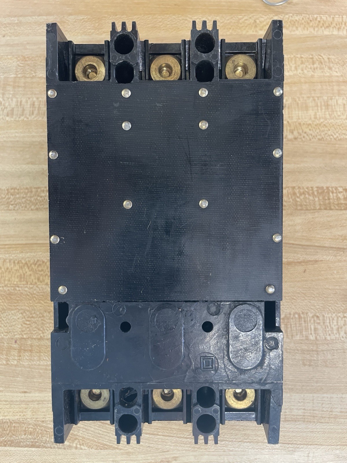 Square D KAL36175 175 Amp 3Pole 240VAC Circuit Breaker