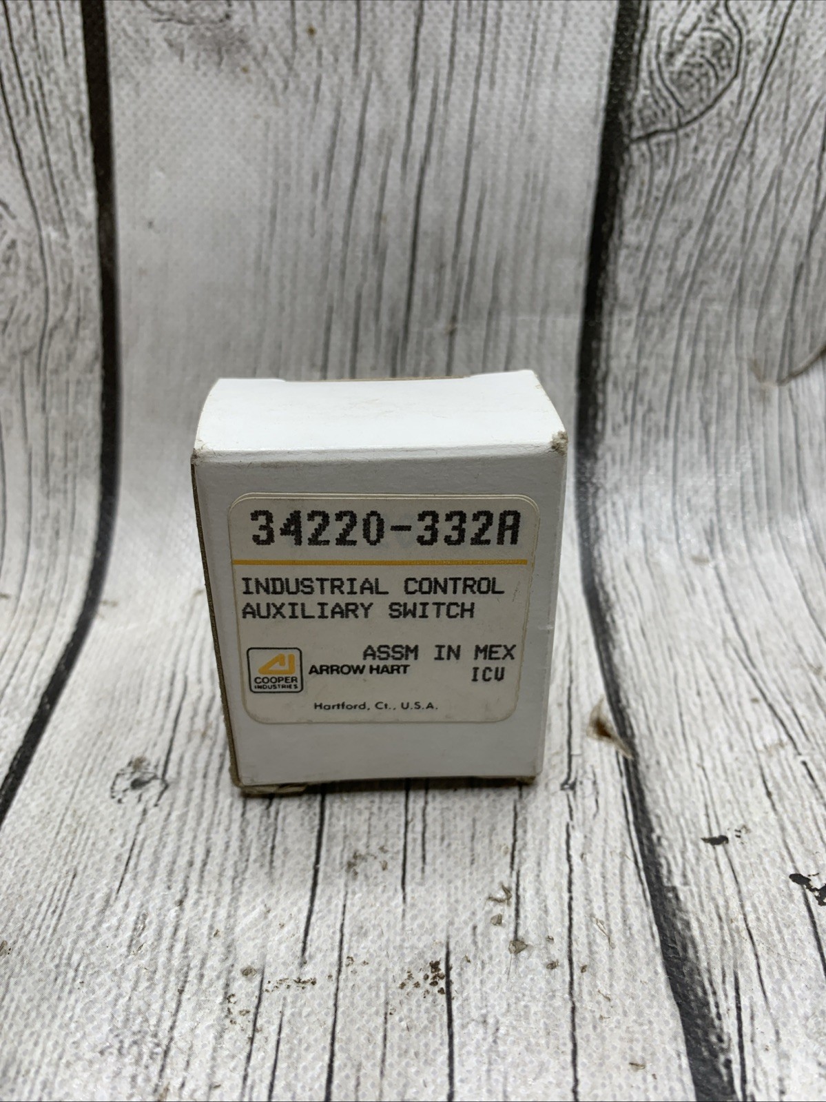 ARROW HART Industrial Control Auxiliary Switch 34300-332A