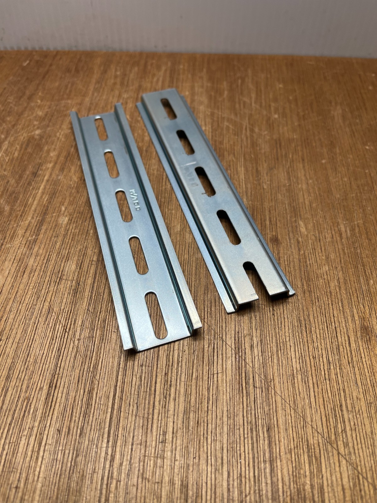 (Qty.4) Wago 6″ DIN Mounting Slotted Carrier Rail 35 X 7.5 MM Zinc Plated Steel