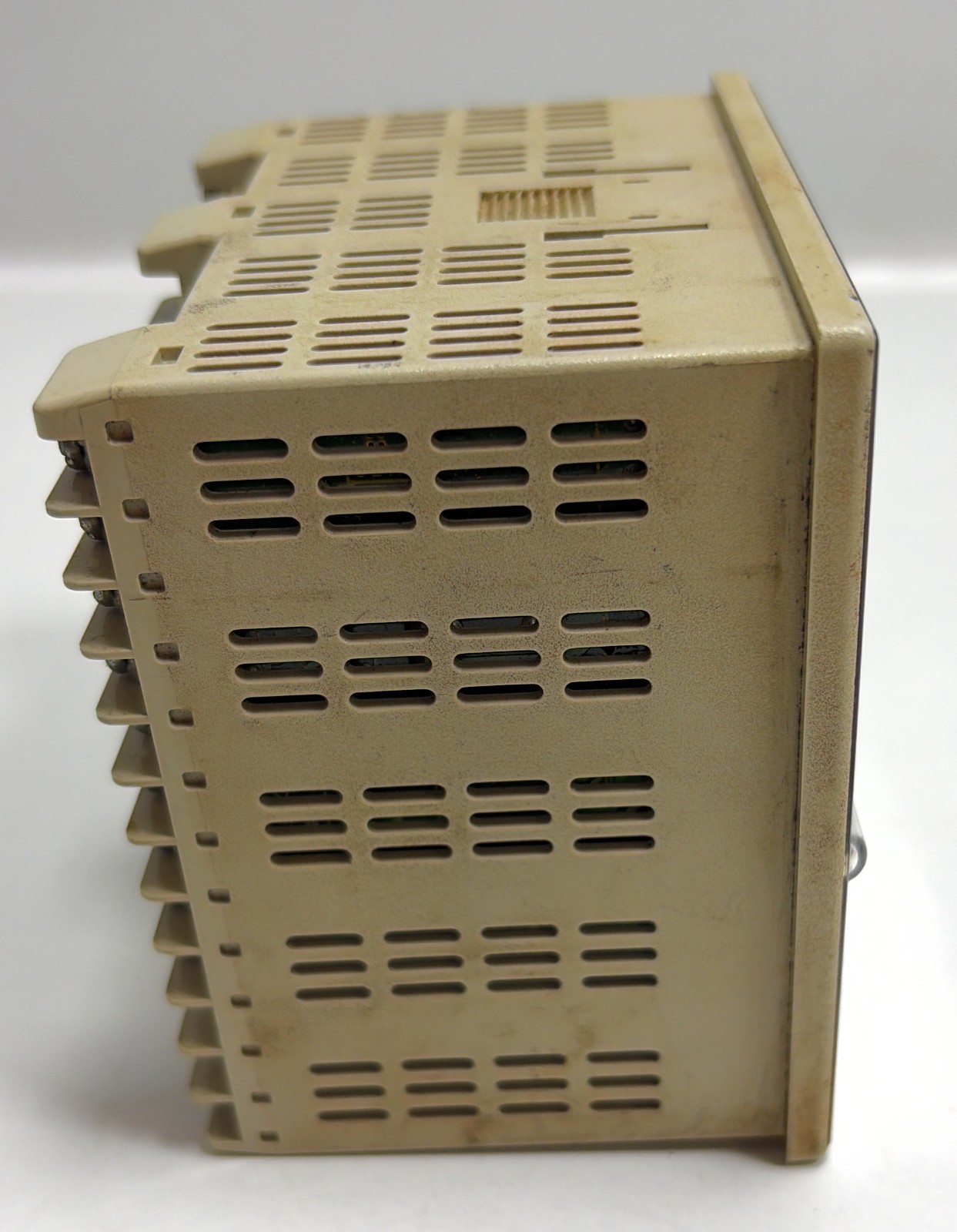 Azbil Yamatake SDC36 Temperature Controller C36TR1UA2100 AC100-240V 50/60Hz