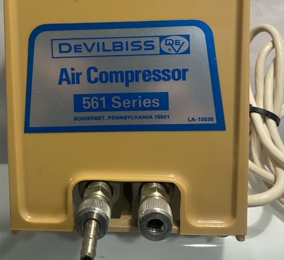 Vintage DeVILBISS 5615/561 Series Air Supply Compressor