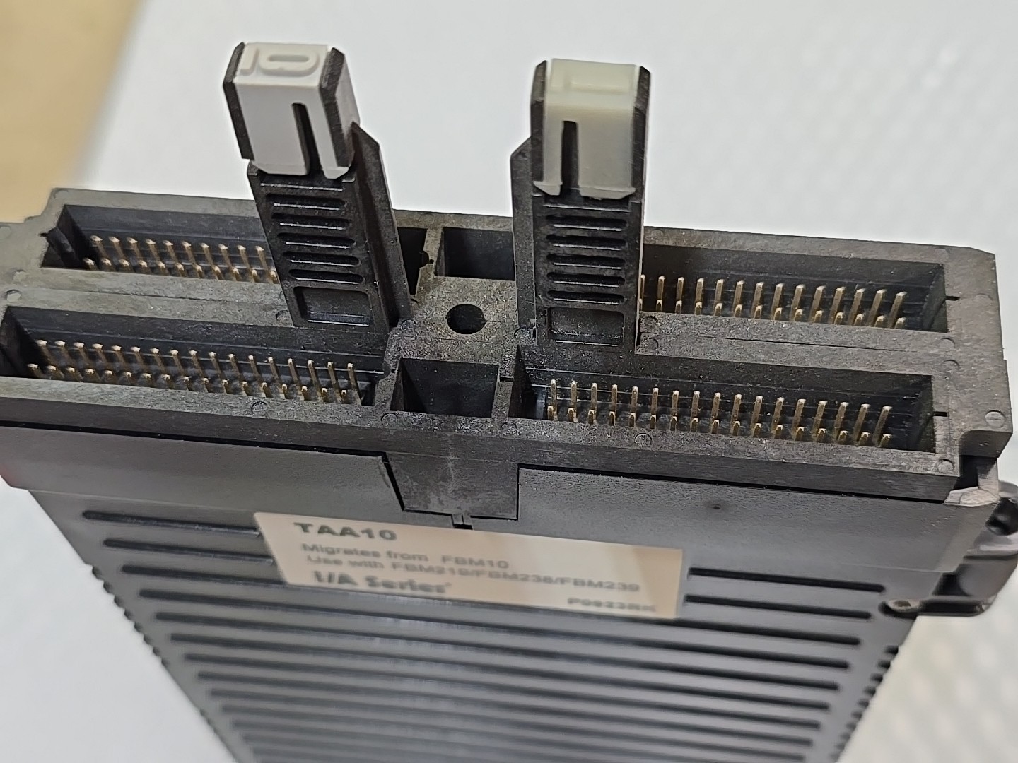 INVENSYS FOXBORO TAA10 P0923RK TERMINATION ASSEMBLY ADAPTER