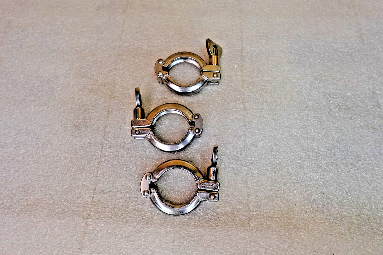 (3) No Name 1.5″ 1-1/2″ Stainless S/S Sanitary Tri-Clover Tri-Clamp Lot of 3