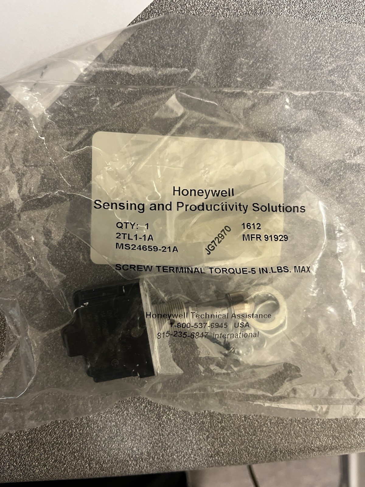 Honeywell 2TL1-1A MS24659-21A Mini Toggle/Joystick Switch Screw Terminal