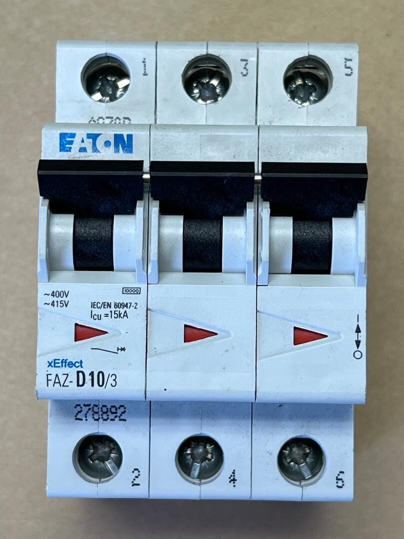 EATON CIRCUIT BREAKER FAZ-D10/3 XEFFECT IEC/EN 60947-2 CAT. A