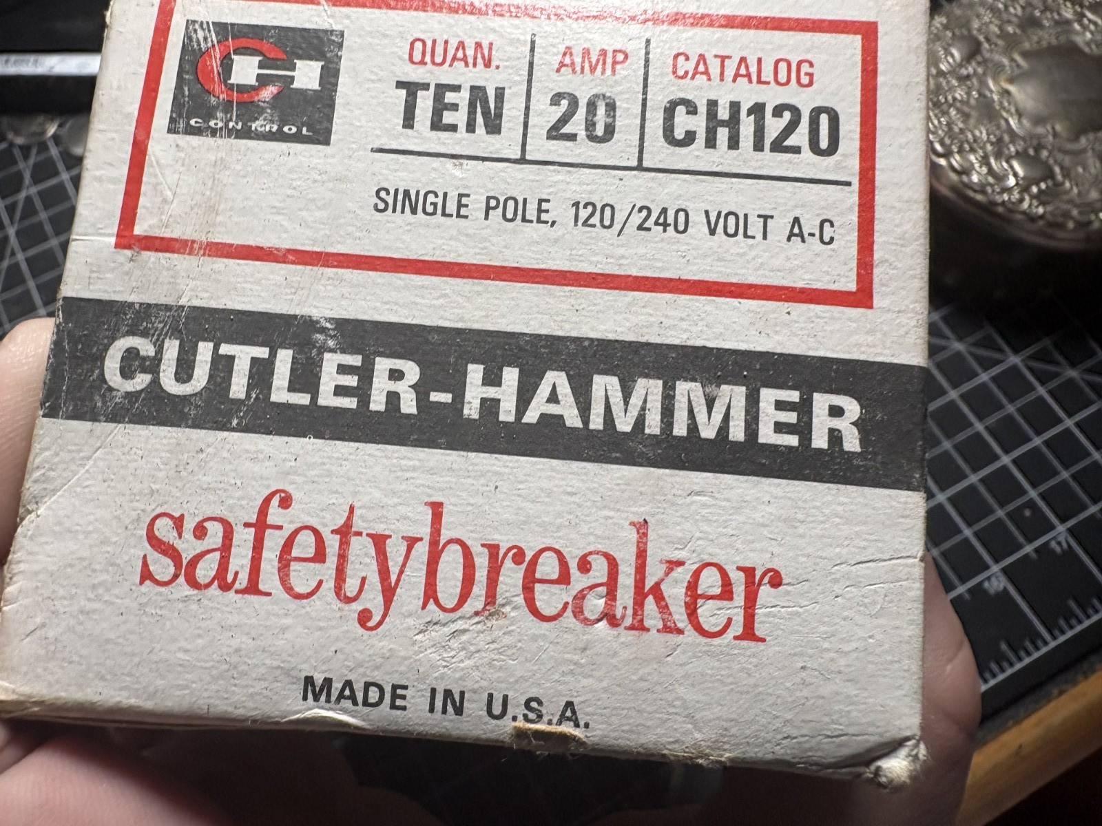 Lot of 10 Eaton Cutler Hammer CH120 CHF120 20 Amp 1 Pole Type CH Circuit Breaker