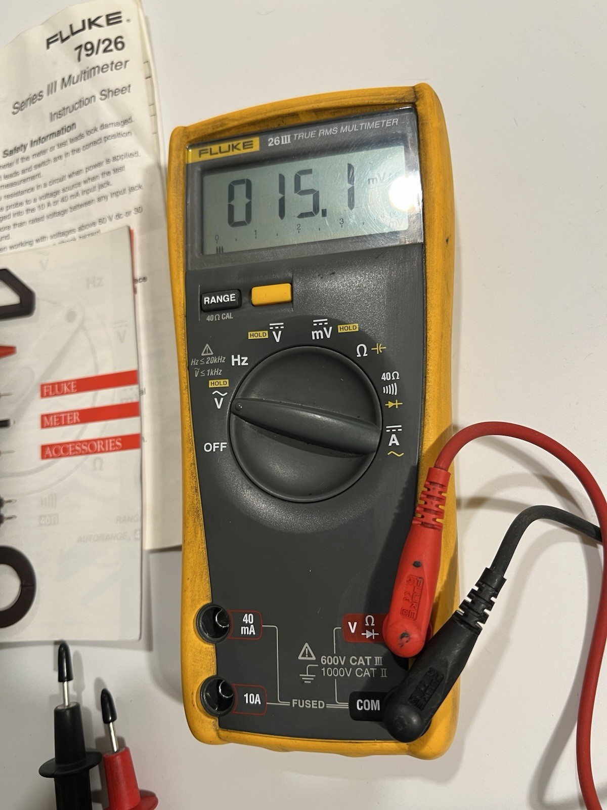 Fluke 26 III True RMS Multimeter With Connector Assortment. See Description Note