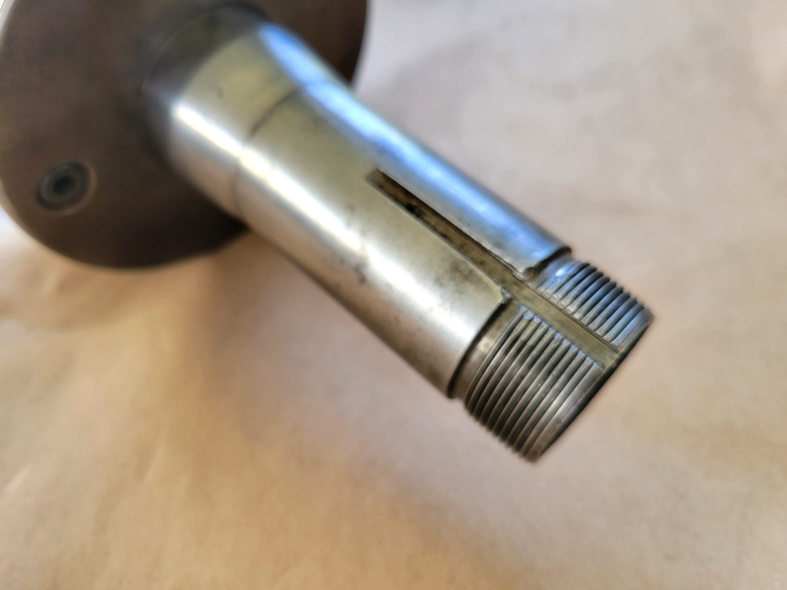 4″ X 2-1/4″ ROUND MAGNETIC CHUCK WITH 5C SHANK