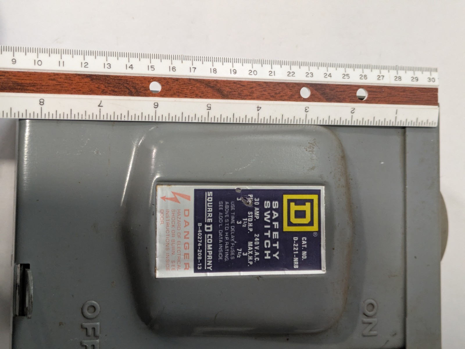 Vintage Square D D-221-NRB Safety Switch 30A 240V Series C2 Parts/Repair/Decor