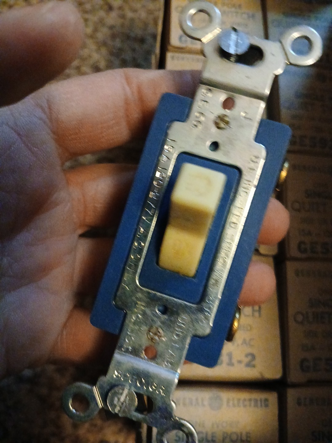 [TECH] Lot Of 10 General Electric GE-5931-2 Quite Switches Single Pole, 15A 120