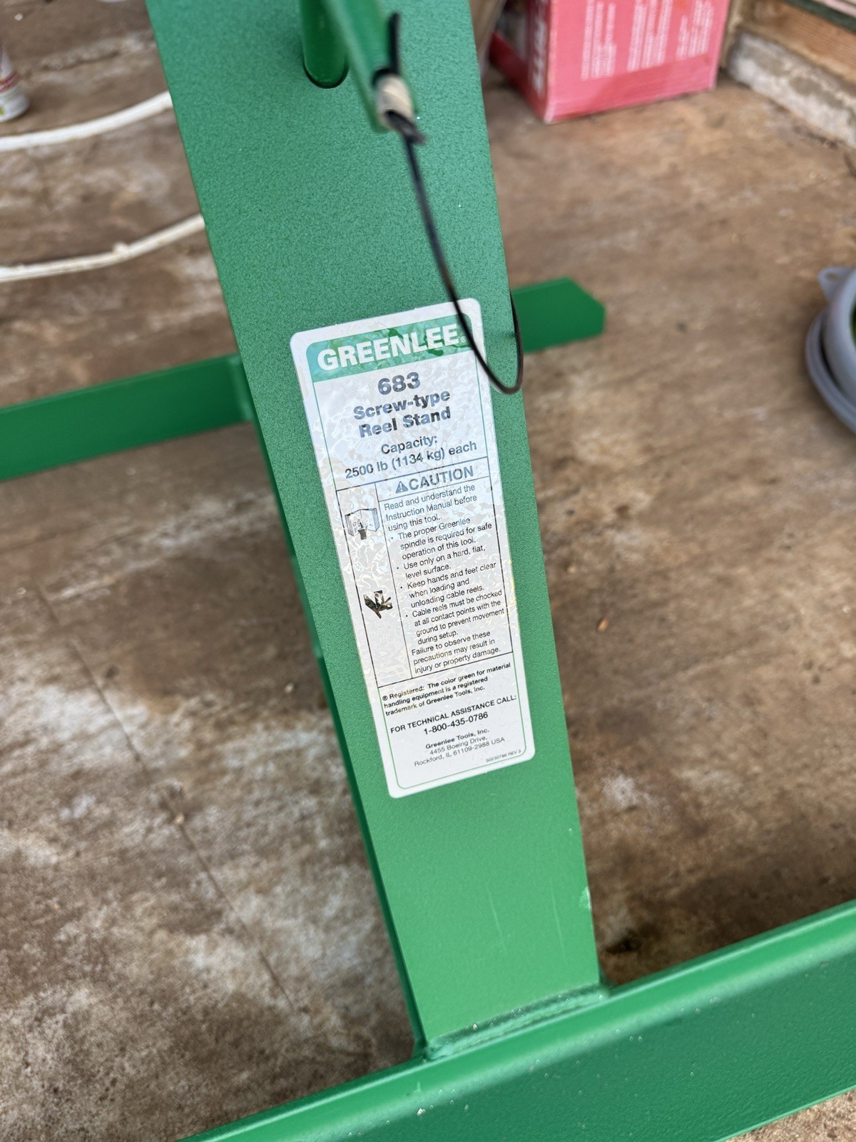 Greenlee Screw-Type Reel Stand Part Number 683 2500LB Capacity