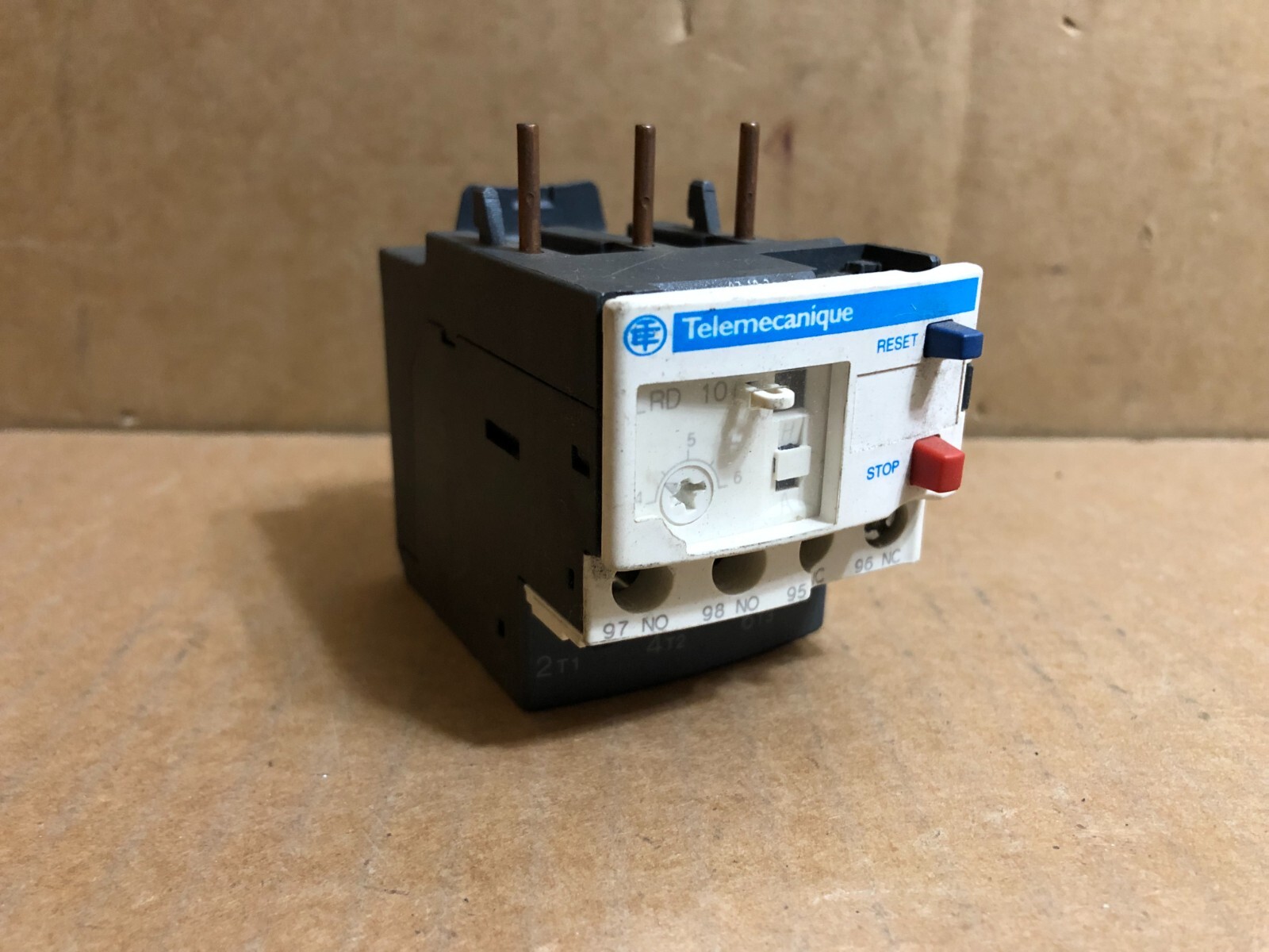 Telemecanique LRD10 Schneider Overload Relay 034679