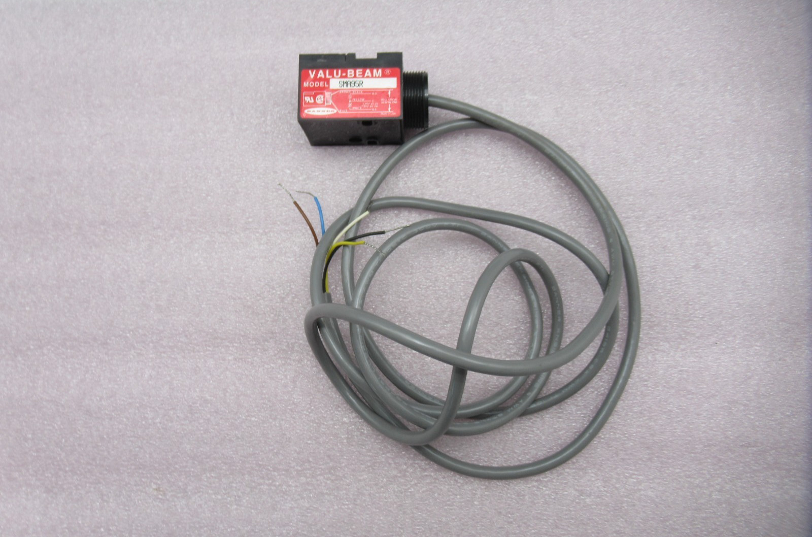 Banner Engineering SMA95R Photoelectric Sensor 60M Range 130V 25887 (Fast Shipp)