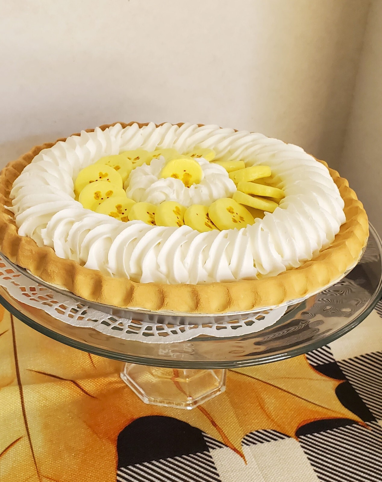 9 ½ Faux Fruit Pies Apple,Peach, Blueberry, Cherry & Banana Lattice Top Pies