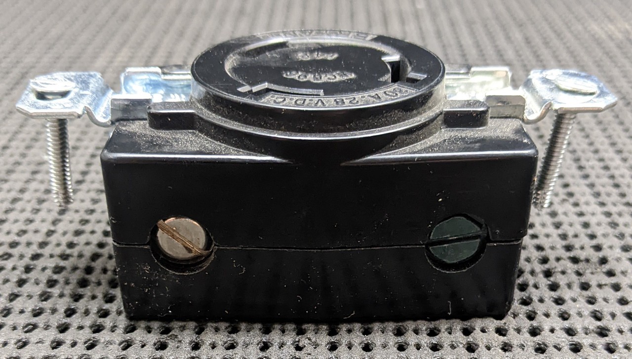 ARROW HART 6150 30A 28VDC 2P 3W BACK WIRED GROUNDING LOCKING SINGLE RECEPTACLE