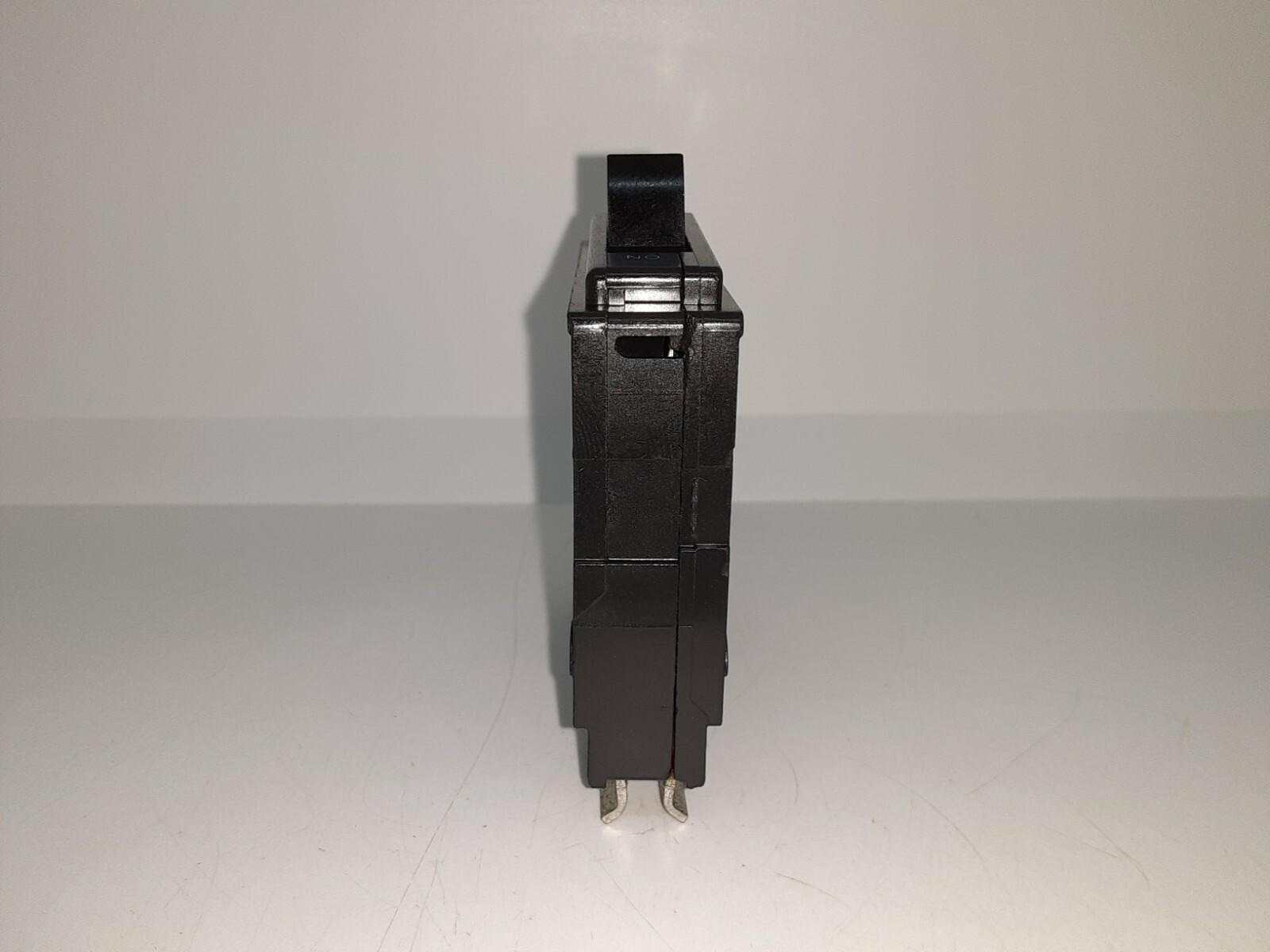 Square D QO130 30 Amp 1 Pole Plug In Circuit Breaker