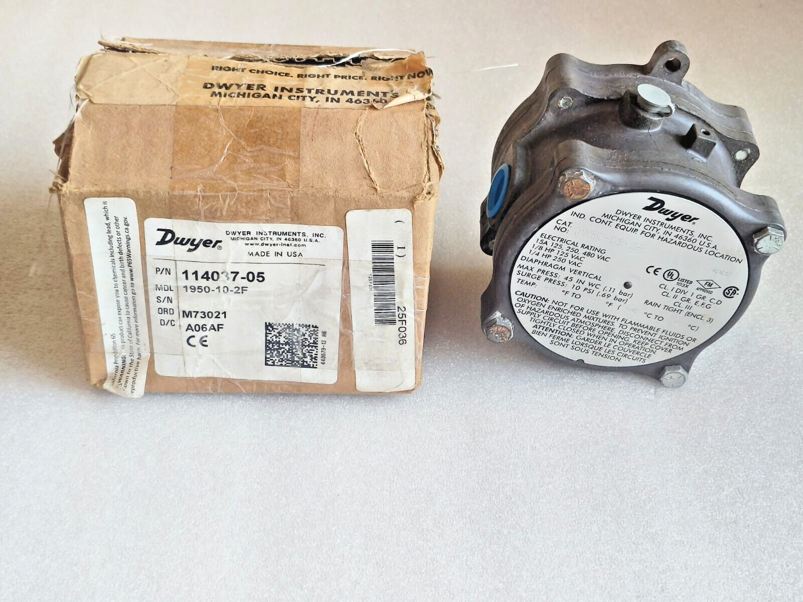 DWYER 1950-10-2F EXPLOSION PROOF DIFFRENTIAL PRESSURE SWITCH NEW# FREE SHIPPING.