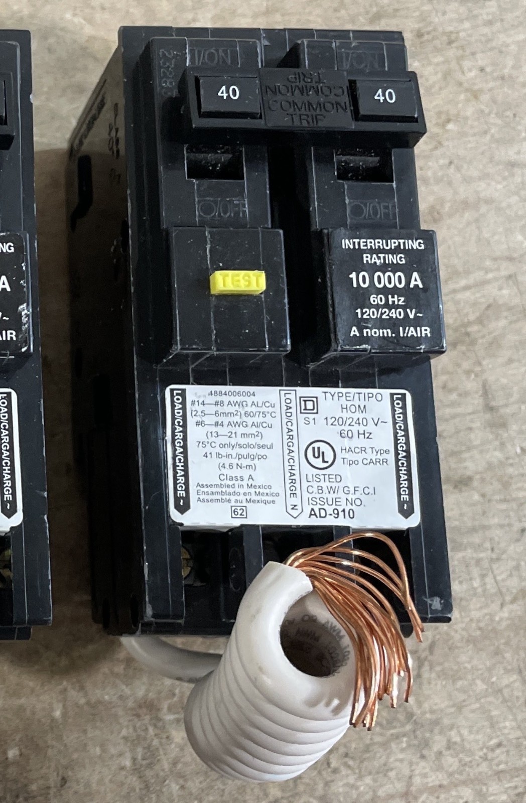 Square D HOM240GFI Homeline 40A, 2 Pole, 120/240VAC Mini Circuit Breaker