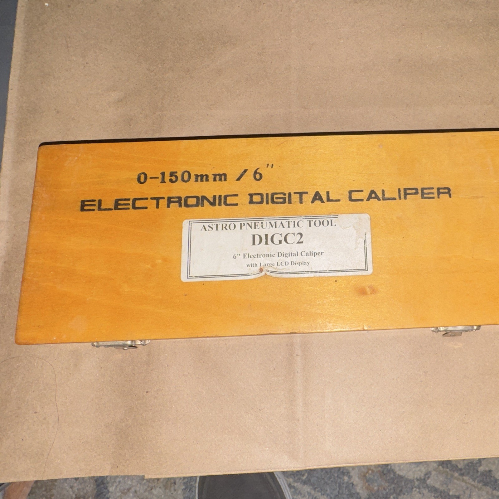 Astro Pneumatic Tool DICC2 Digital Caliper 0-150mm/6in 0.01mm Wooden Case