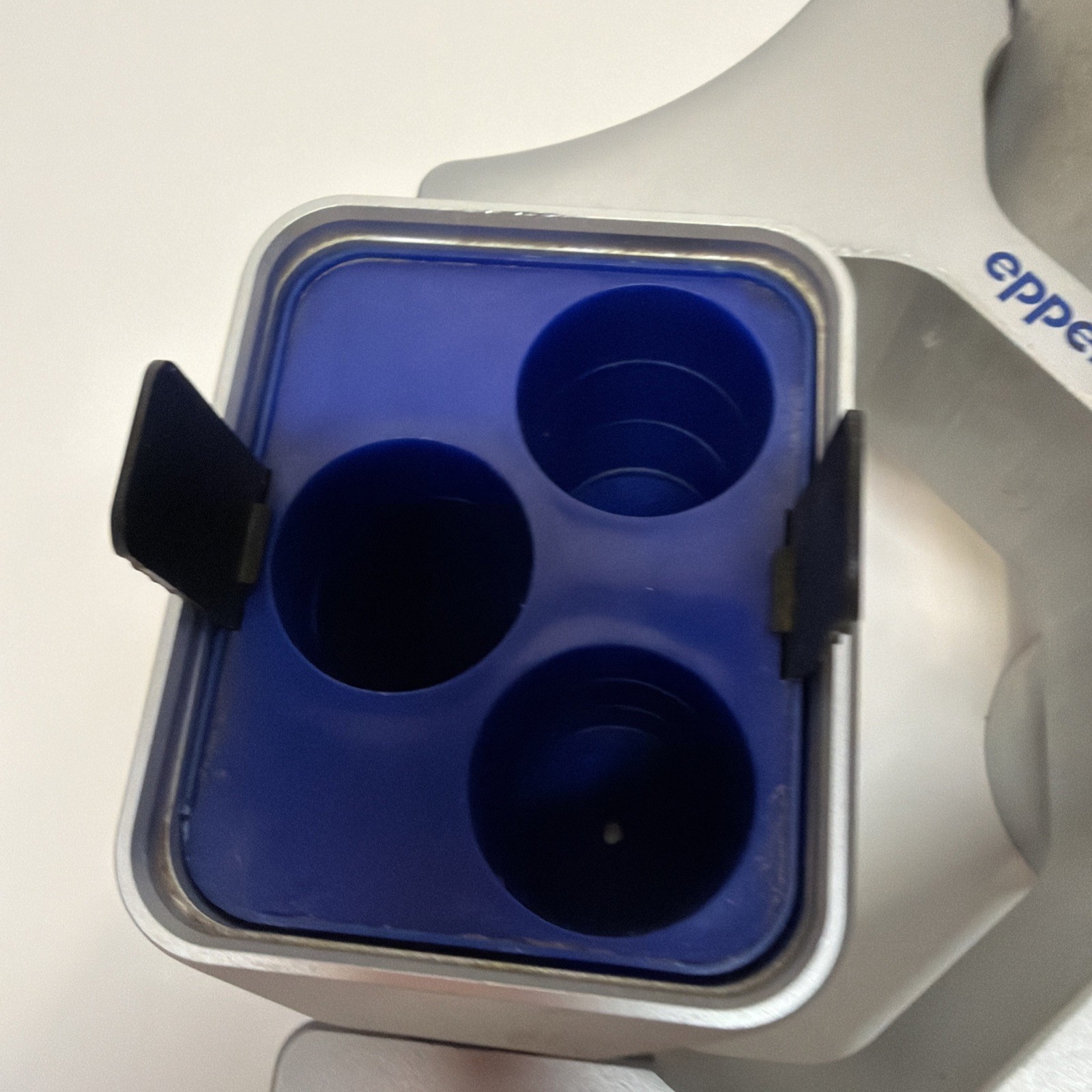 Eppendorf A-4-62 Swing Bucket Rotor with 4 Buckets and Adapters – Clean